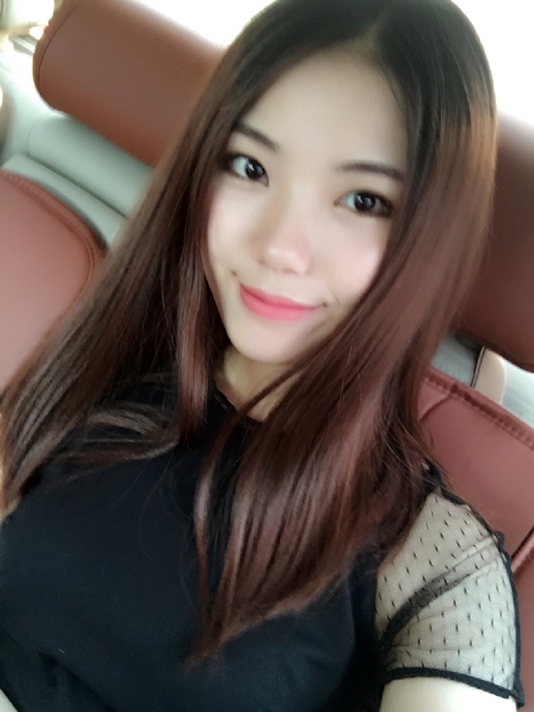 盛开的花朵的第二张照片--青岛相亲服务中心