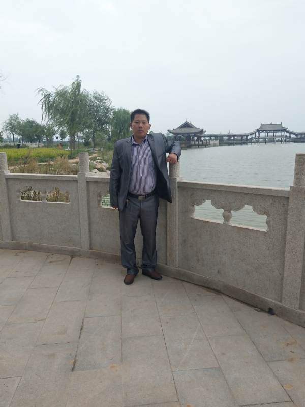 寻找爱的第一张照片--青岛相亲服务中心