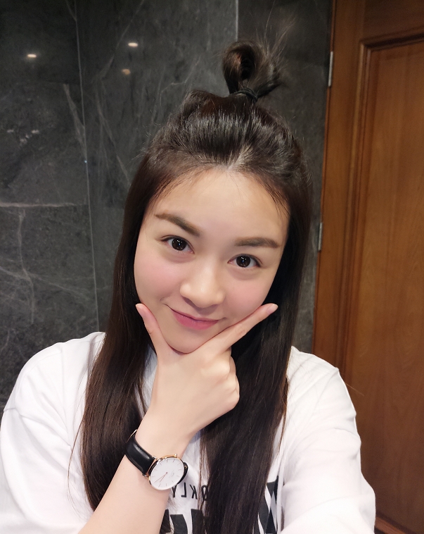 苹果味的第一张照片--青岛相亲服务中心