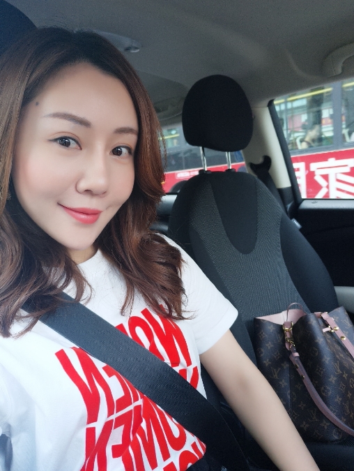 娜娜的第二张照片--青岛相亲服务中心