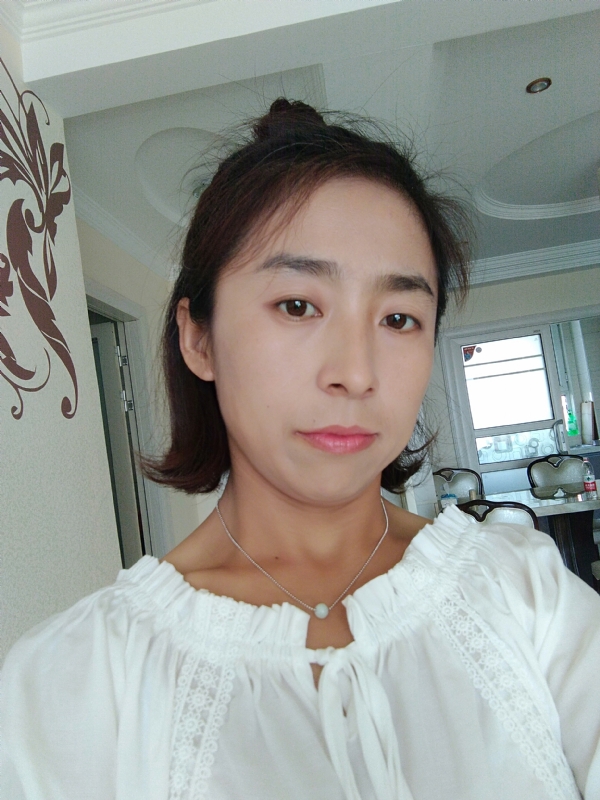 柠檬的第一张照片--青岛相亲服务中心