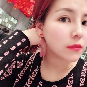 薇薇的第一张照片--青岛相亲服务中心