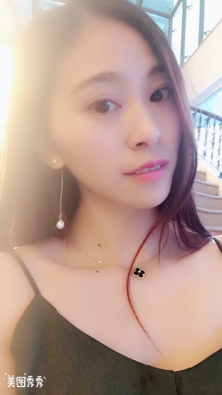 隨風的云的第一张照片--青岛相亲服务中心