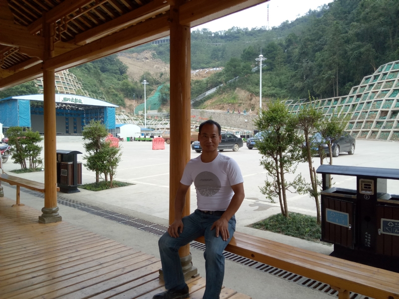 安哥的第一张照片--青岛相亲服务中心