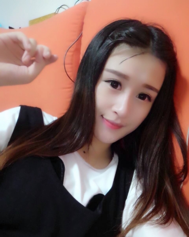 花开的季节的第一张照片--青岛相亲服务中心