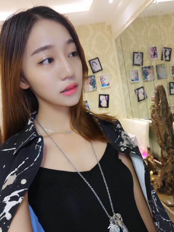 凉兮的第一张照片--青岛相亲服务中心