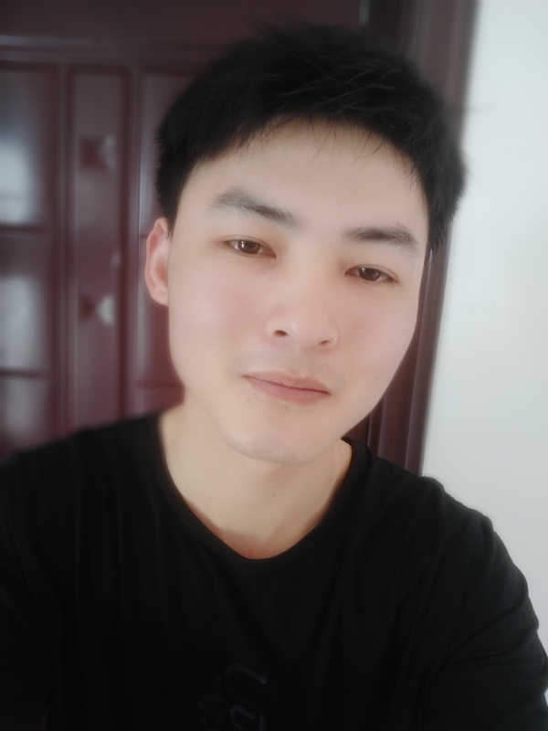 小情绪)っ的第一张照片--青岛相亲服务中心