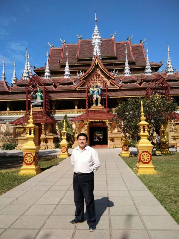 蓝熊的第一张照片--青岛相亲服务中心