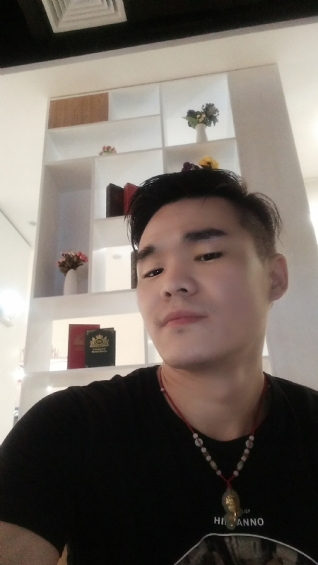 涵博随缘的第一张照片--青岛相亲服务中心