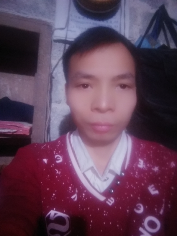 笑看人生百态的第一张照片--青岛相亲服务中心