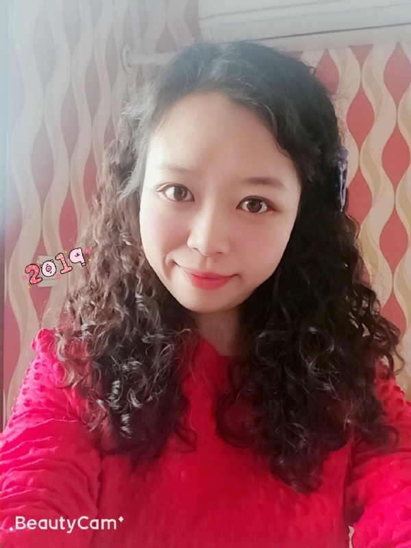 紫色风铃的第一张照片--青岛相亲服务中心