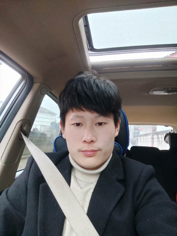 少年的第一张照片--青岛相亲服务中心