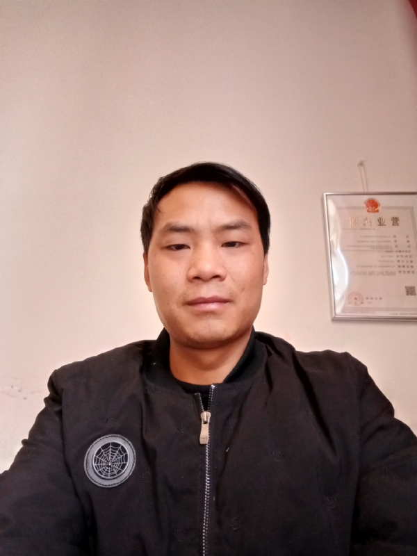 追寻爱情她在哪里的第一张照片--青岛相亲服务中心