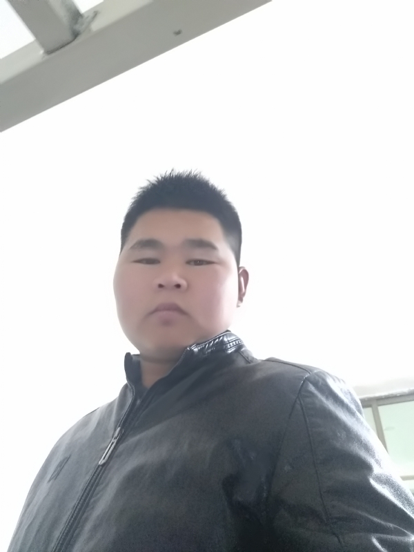 小哥的第一张照片--青岛相亲服务中心