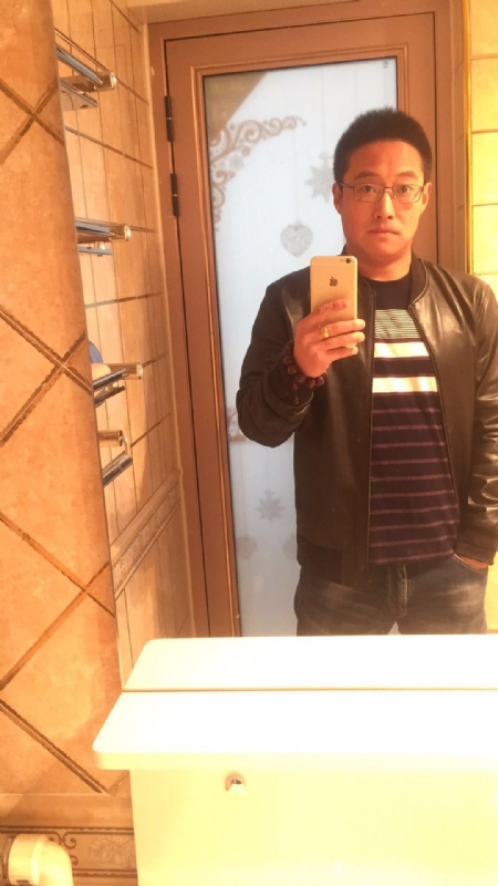 华灯初下的第一张照片--青岛相亲服务中心