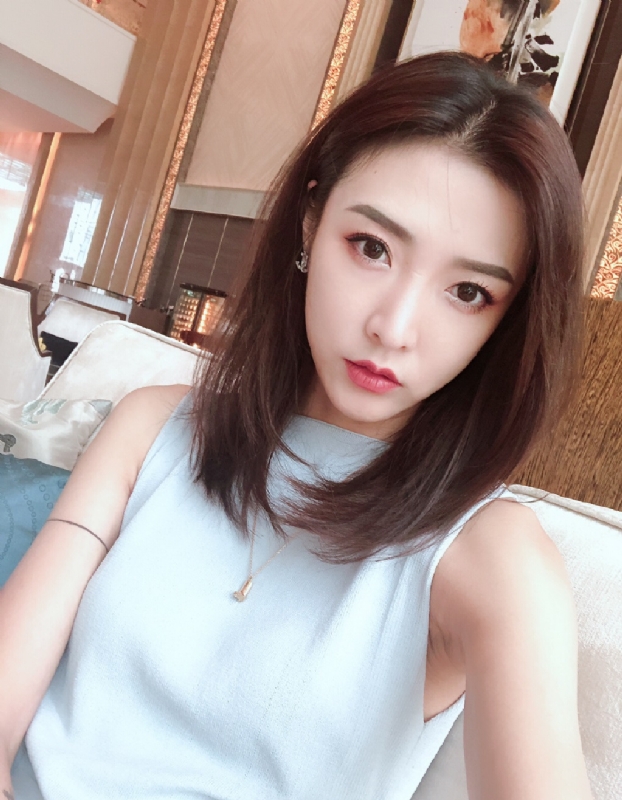 嘉嘉的第一张照片--青岛相亲服务中心