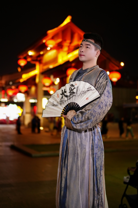 细辉的第一张照片--青岛相亲服务中心