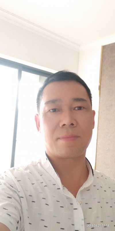 朝望大海的第一张照片--青岛相亲服务中心