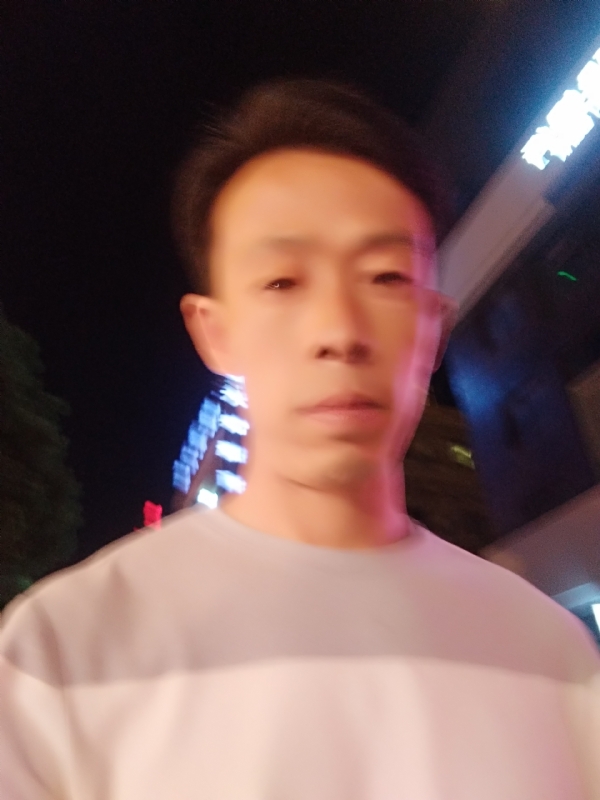 找个人来爱的第一张照片--青岛相亲服务中心