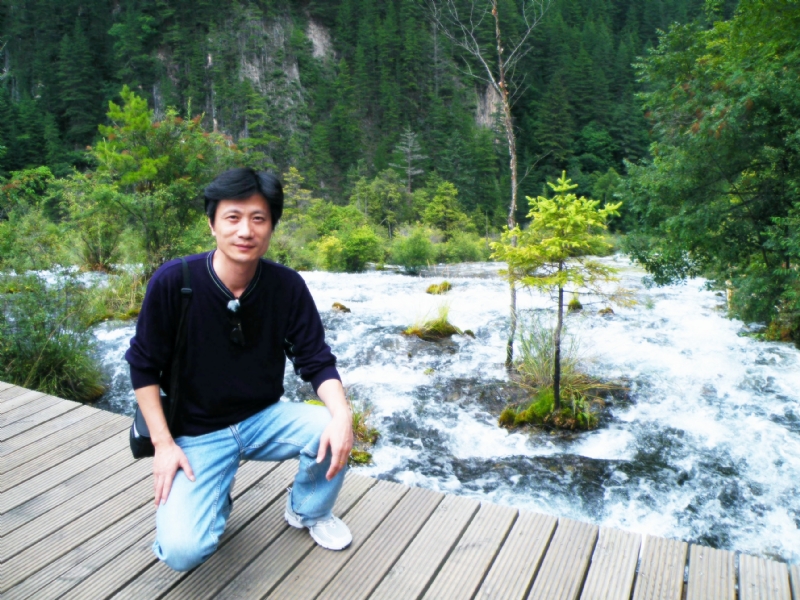 霞飞哥的第一张照片--青岛相亲服务中心