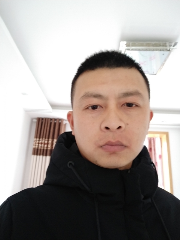 吴伟899的第一张照片--青岛相亲服务中心