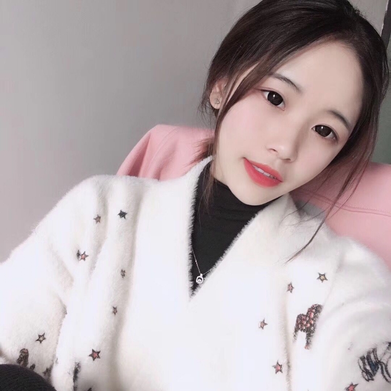 落楓的第一张照片--青岛相亲服务中心