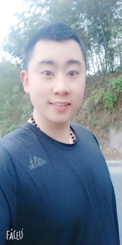 帅小伙的第一张照片--青岛相亲服务中心
