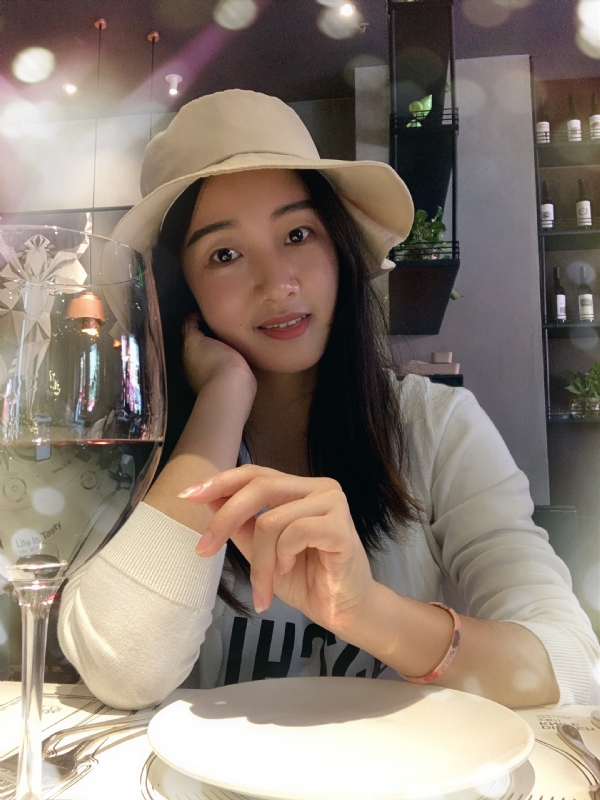 Daisy的第一张照片--青岛相亲服务中心