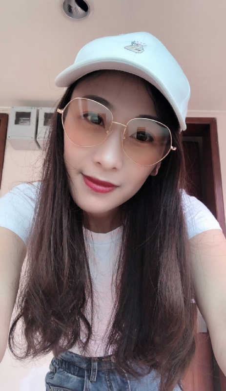 姗的第一张照片--青岛相亲服务中心