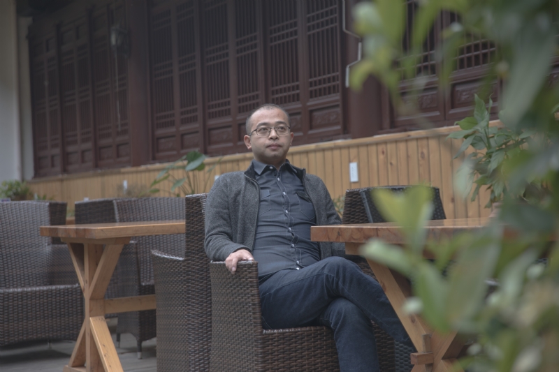 世界那么大的第一张照片--青岛相亲服务中心