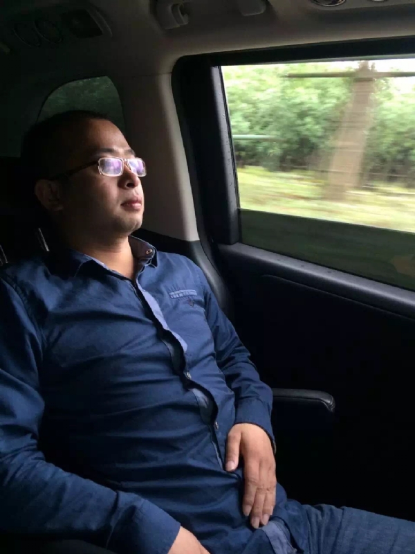 世界那么大的第三张照片--青岛相亲服务中心