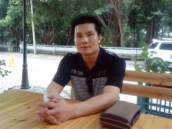 贴身爱人的第一张照片--青岛相亲服务中心