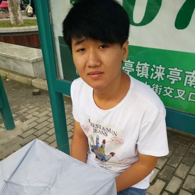 小丁的第一张照片--青岛相亲服务中心