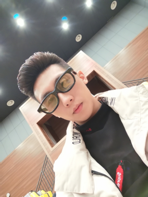 少年已不在年少的第一张照片--青岛相亲服务中心