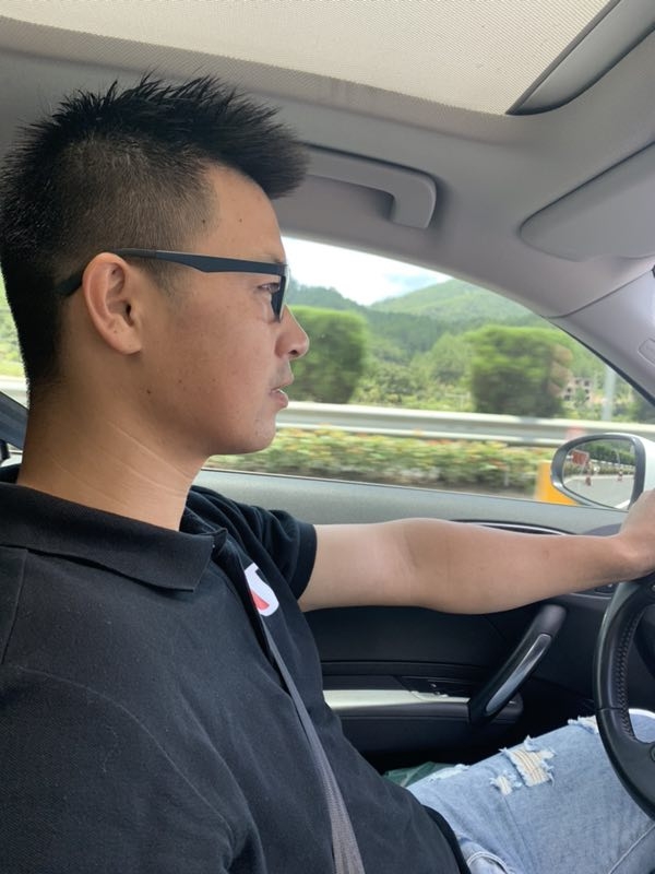 浪漫益友的第一张照片--青岛相亲服务中心