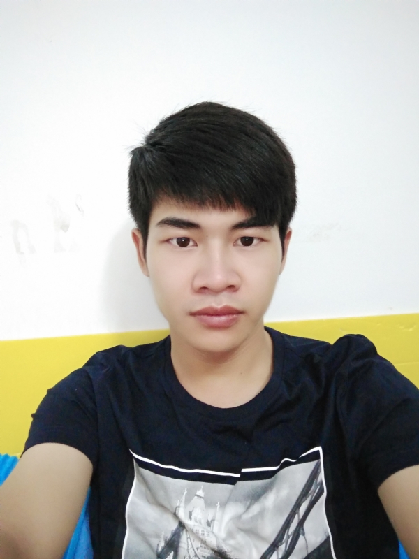 春风拂柳的第一张照片--青岛相亲服务中心