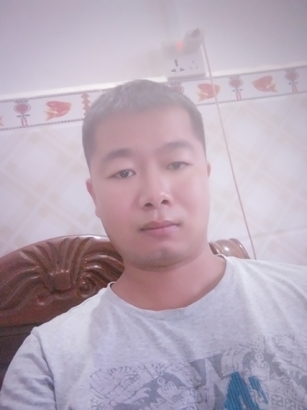 心雨的第一张照片--青岛相亲服务中心