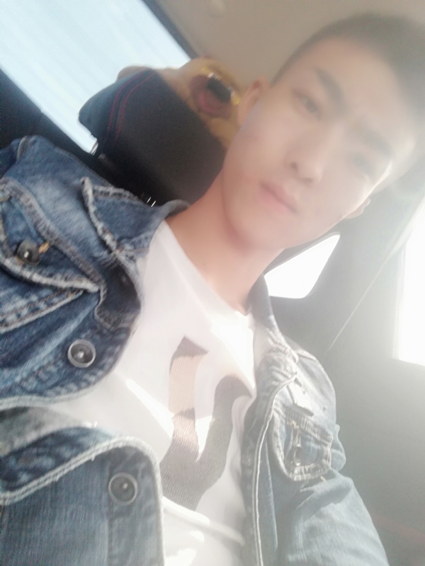 傻雕的第一张照片--青岛相亲服务中心