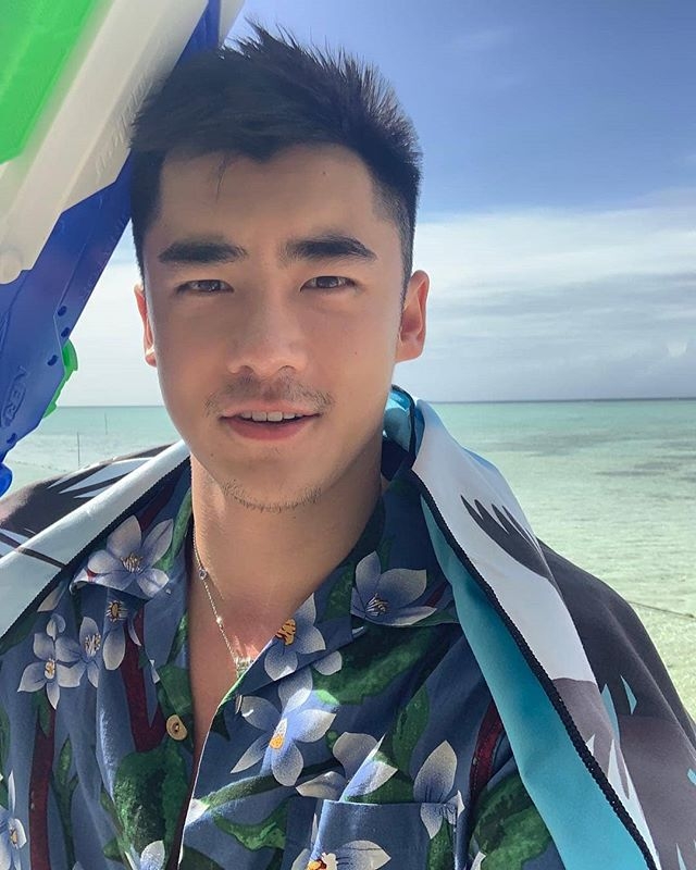 似风沙的第一张照片--青岛相亲服务中心