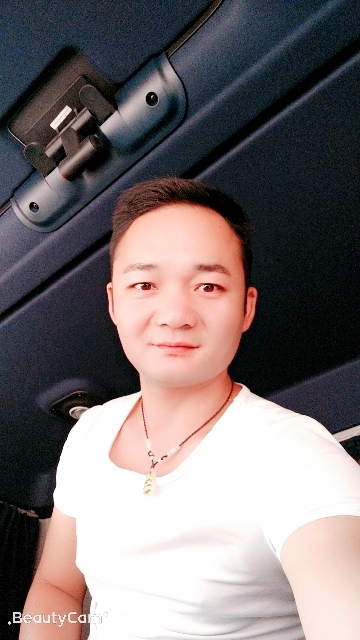 平凡的第一张照片--青岛相亲服务中心