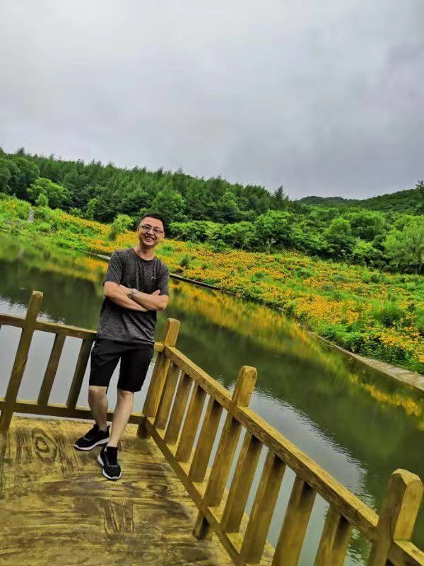 正能量的第三张照片--青岛相亲服务中心