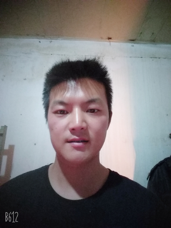 风轻云淡的第一张照片--青岛相亲服务中心