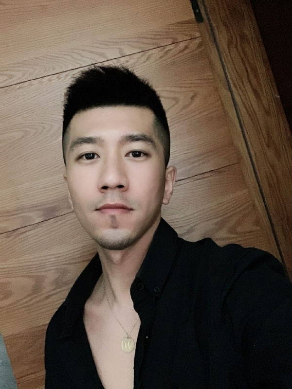 佳佳的第一张照片--青岛相亲服务中心