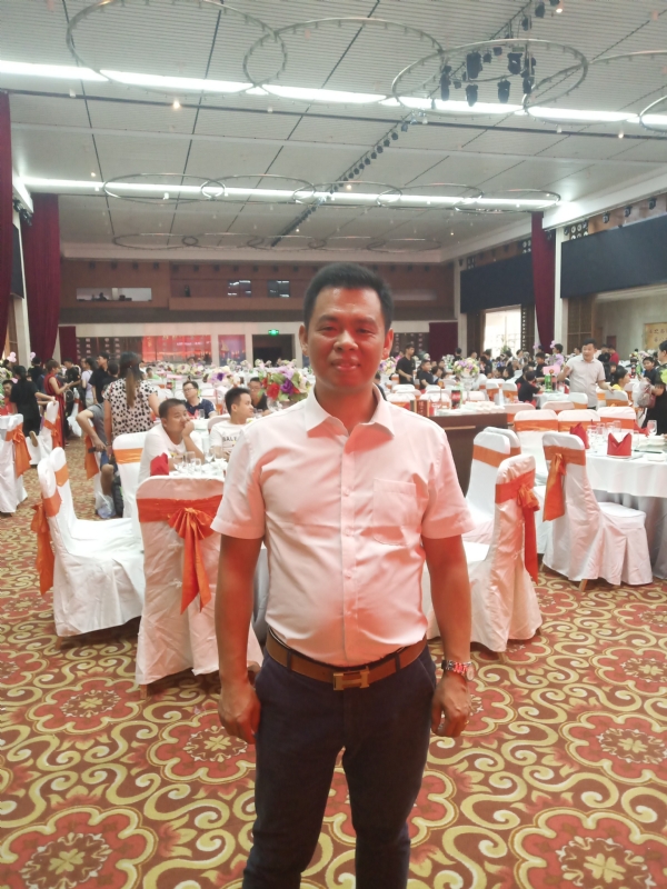 五月酷猪的第一张照片--青岛相亲服务中心