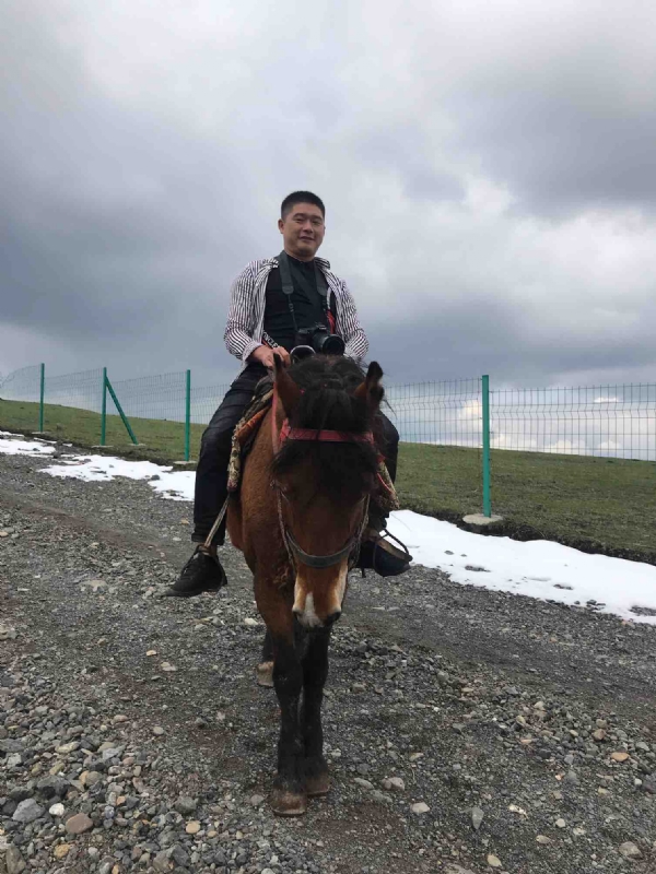 一个人的第一张照片--青岛相亲服务中心