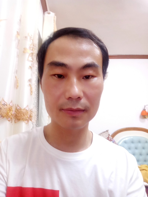 光明的第一张照片--青岛相亲服务中心