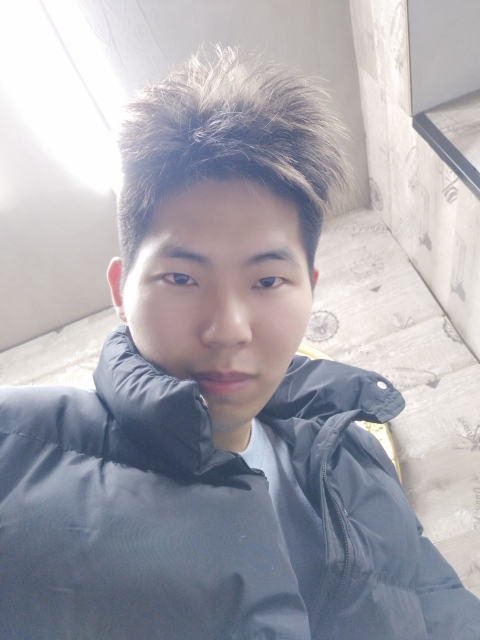 郑小五的第一张照片--青岛相亲服务中心