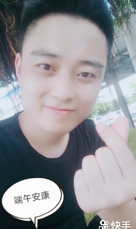 温暖的陈公子的第一张照片--青岛相亲服务中心