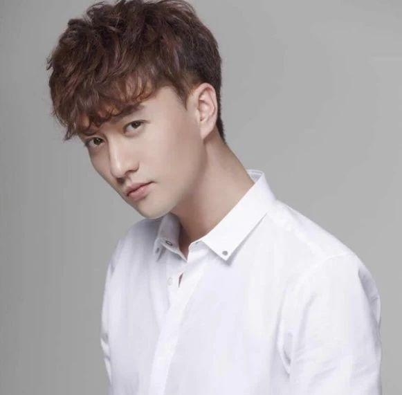 相濡以沫的第一张照片--青岛相亲服务中心