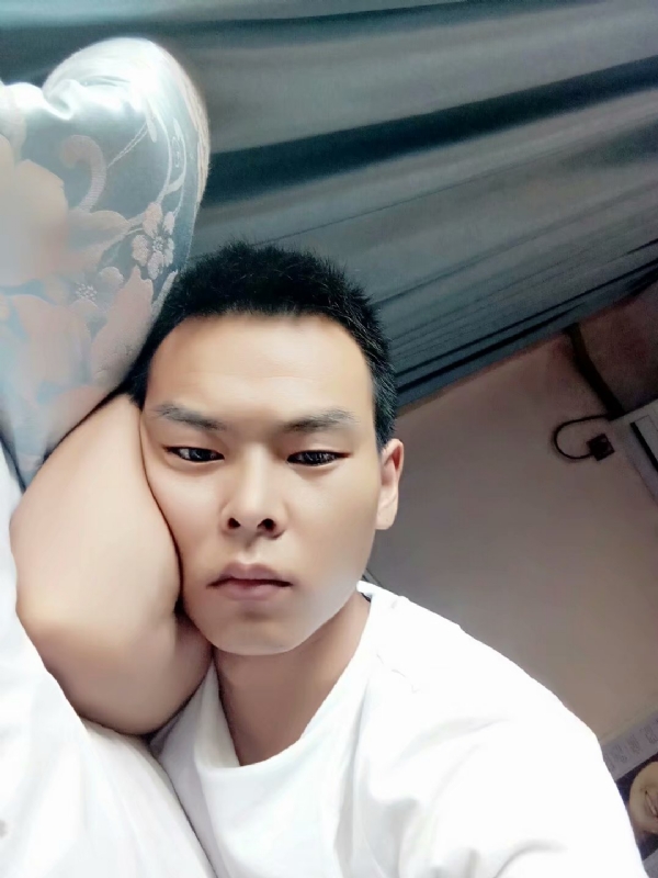 琪子心的第一张照片--青岛相亲服务中心